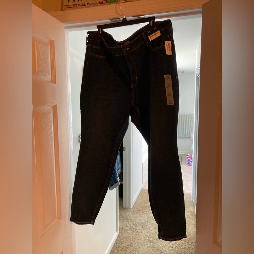 NWT Size 22 Old Navy Rockstar Jeans